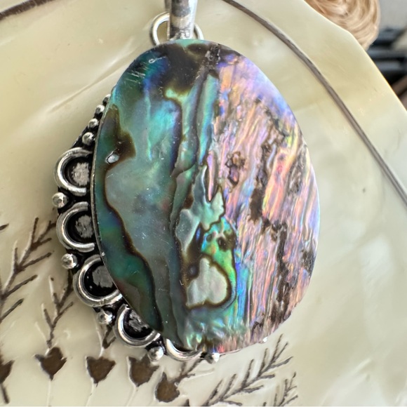 ABALONE SHELL PENDANT NECKLACE| 925sp| CHAIN 18” - Picture 2 of 5